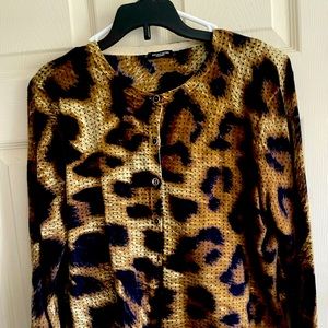 Cashmere tiger print sweater lightweight.  Gorgeous buttons